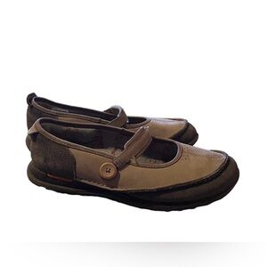 The North Face Women’s Leather / Suede Mary Janes